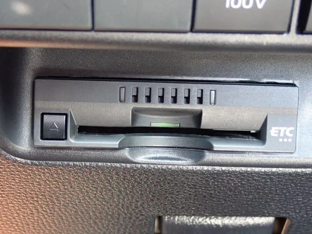 アクア（トヨタ）の車両写真