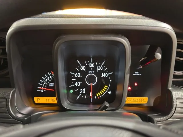 N-VAN 4WD(ホンダ)の車両写真