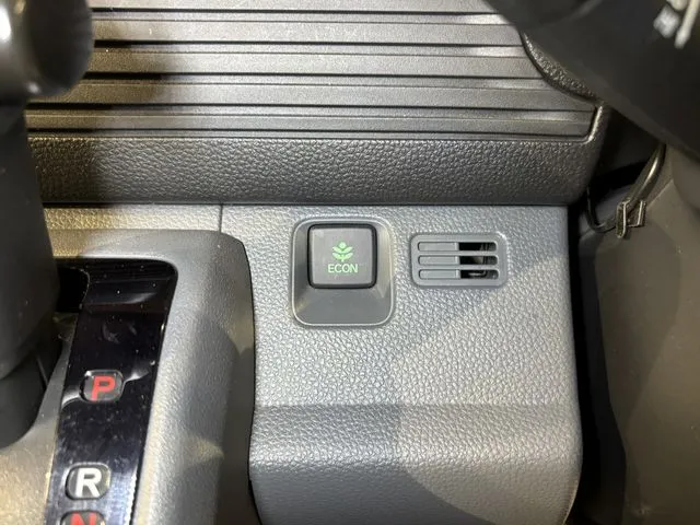 N-VAN 4WD(ホンダ)の車両写真