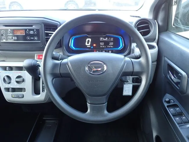 ミラ イース(ダイハツ)の車両写真