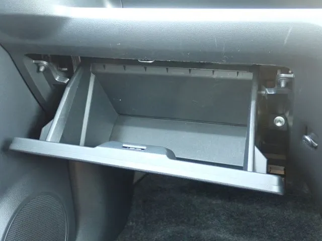 ミラ　イース（ダイハツ）の車両写真