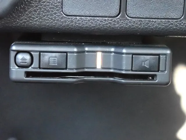 ミラ　イース（ダイハツ）の車両写真