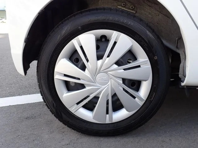 ミラ　イース　４ＷＤ（ダイハツ）の車両写真