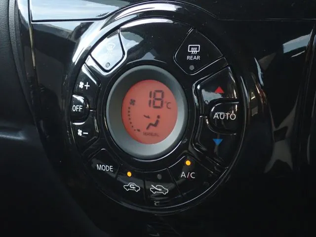 ノート 4WD(ニッサン)の車両写真
