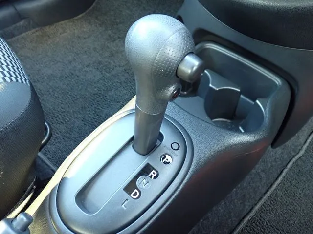 マーチ（ニッサン）の車両写真