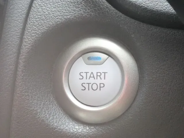 ノート(ニッサン)の車両写真