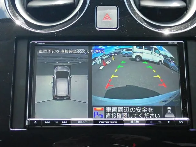 ノート(ニッサン)の車両写真