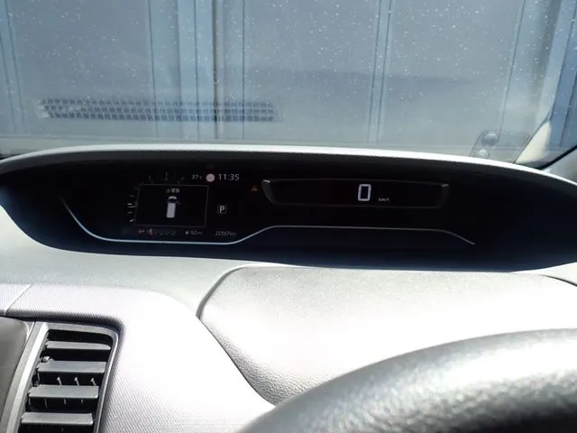 セレナ　Ｓハイブリッド（ニッサン）の車両写真