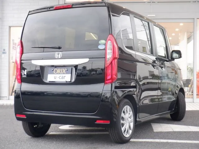 N BOX(ホンダ)の車両写真