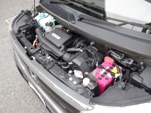 N BOX(ホンダ)の車両写真