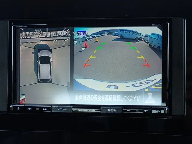 ノート（ニッサン）の車両写真