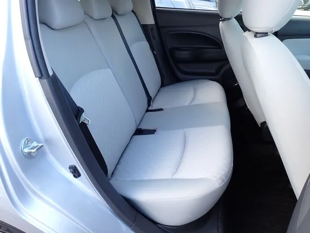 ミラージュＨＢ（ミツビシ）の車両写真