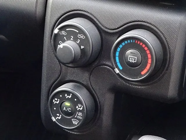 プロボックスバン 4WD(トヨタ)の車両写真