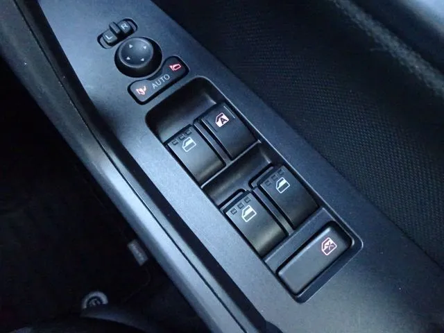 ロッキー(ダイハツ)の車両写真