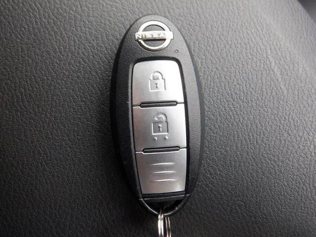 ノート（ニッサン）の車両写真