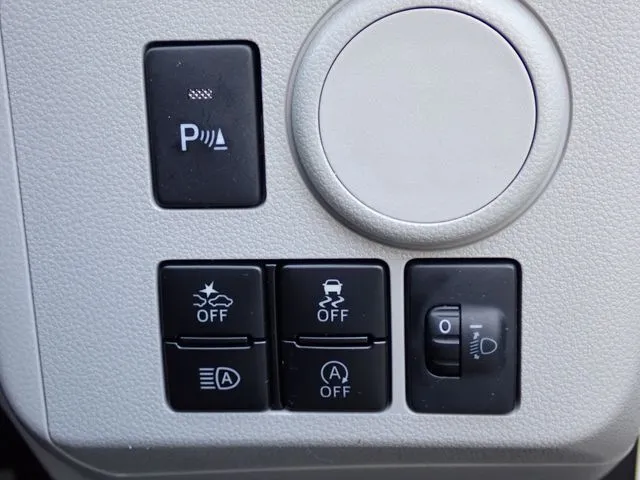 ミラ　イース（ダイハツ）の車両写真