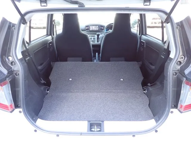 ミラ　イース（ダイハツ）の車両写真