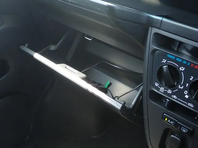 ハイゼットカーゴ 4WD(ダイハツ)の車両写真