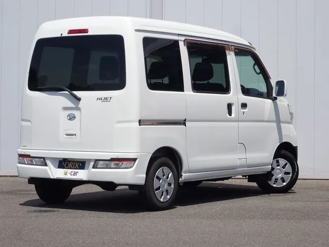ハイゼットカーゴ 4WD(ダイハツ)の車両写真