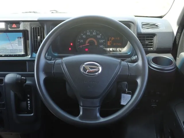 ハイゼットカーゴ 4WD(ダイハツ)の車両写真