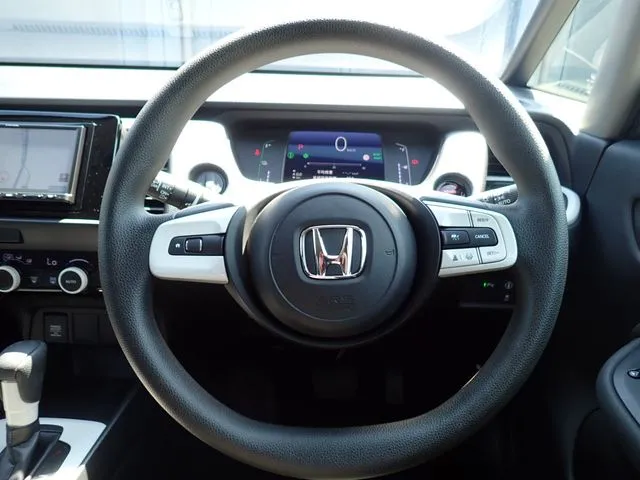 フィット e:HEV(ホンダ)の車両写真