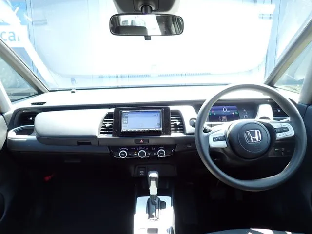 フィット e:HEV(ホンダ)の車両写真