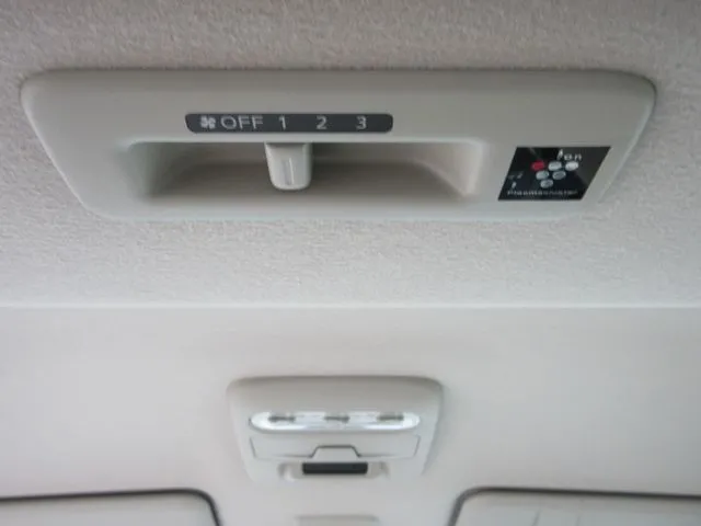 eKスペース 4WD(ミツビシ)の車両写真