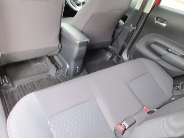 アクア(トヨタ)の車両写真