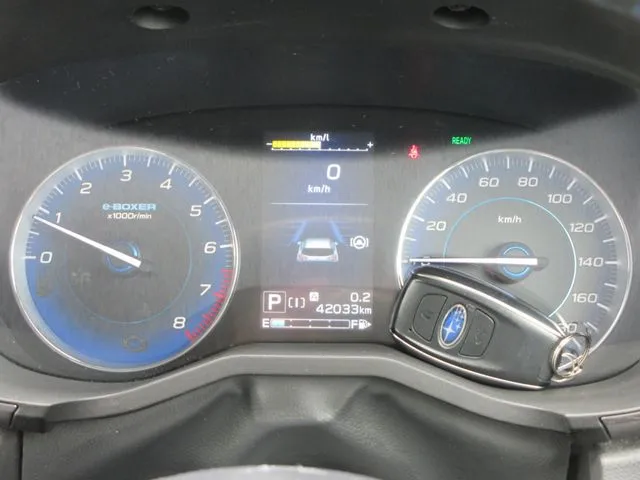 ＳＵＢＡＲＵ　ＸＶ　ハイブリッド（スバル）の車両写真