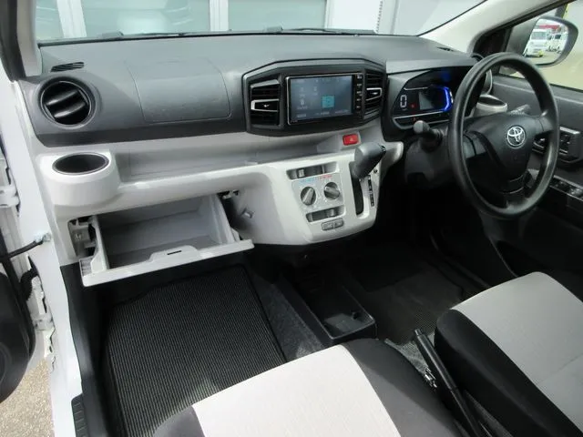 ピクシス エポック 4WD(トヨタ)の車両写真