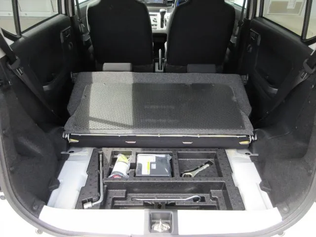ピクシス エポック 4WD(トヨタ)の車両写真