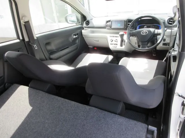 ピクシス エポック 4WD(トヨタ)の車両写真
