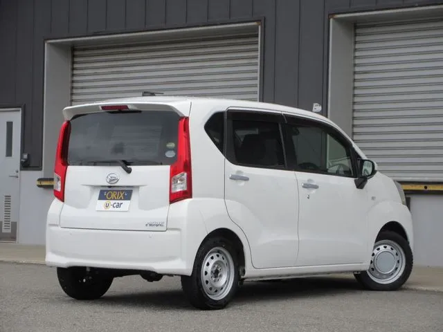 ムーヴ 4WD(ダイハツ)の車両写真