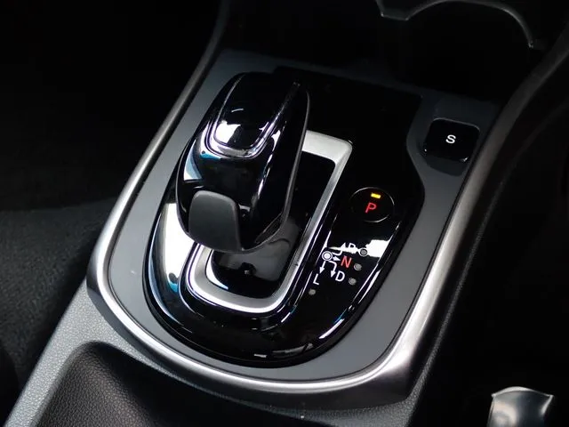 グレイス ハイブリッド(ホンダ)の車両写真