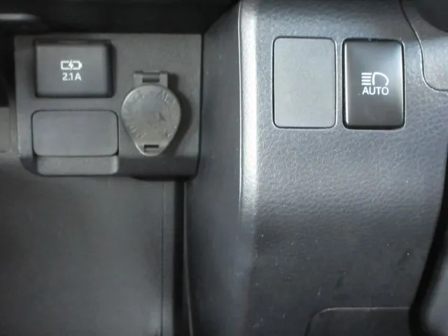 プロボックスバン 2WD(トヨタ)の車両写真