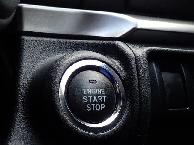 SUBARU XV ハイブリッド(スバル)の車両写真