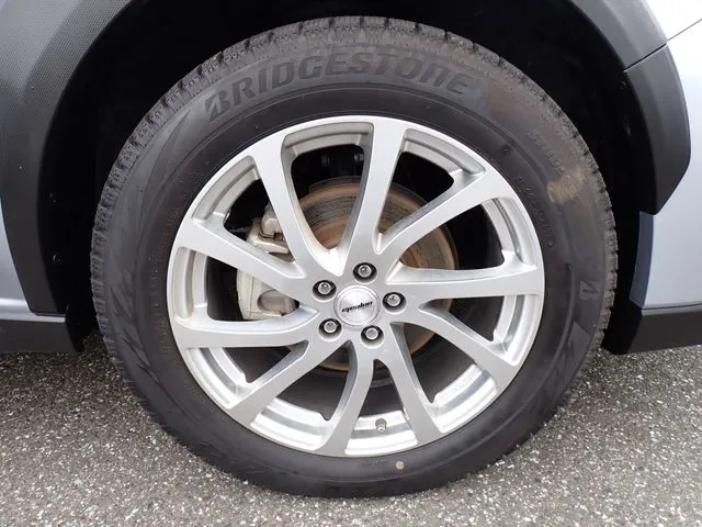 SUBARU XV ハイブリッド(スバル)の車両写真