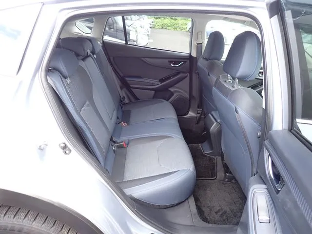 SUBARU XV ハイブリッド(スバル)の車両写真