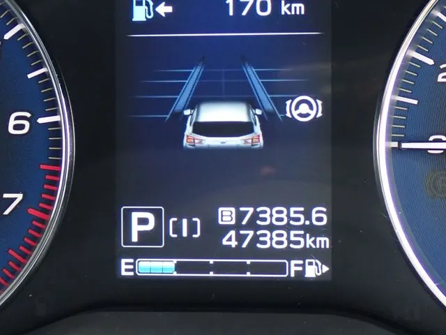SUBARU XV ハイブリッド(スバル)の車両写真