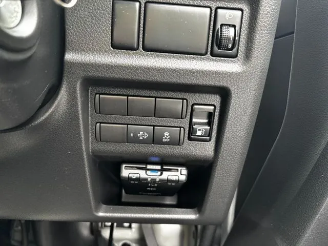 ニッサン　キャラバンＶ　１．２５ｔ　２ＷＤ