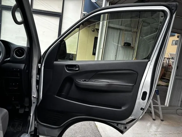 ニッサン　キャラバンＶ　１．２５ｔ　２ＷＤ