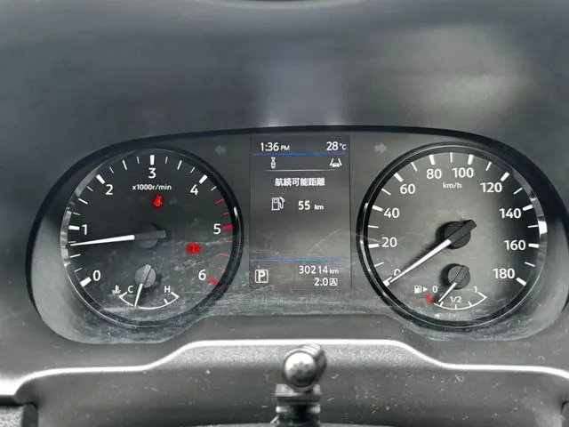 ニッサン　キャラバンＶ　１．２５ｔ　２ＷＤ