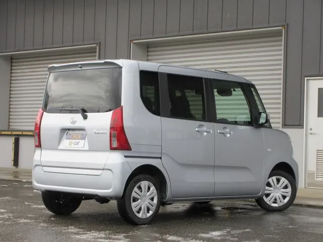 タント 4WD(ダイハツ)の車両写真