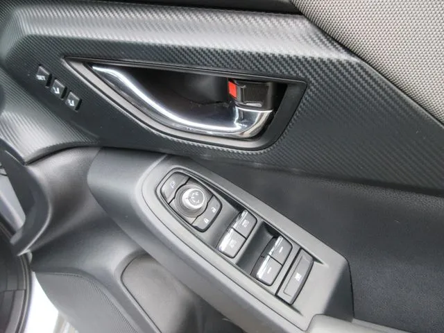 クロストレック(スバル)の車両写真