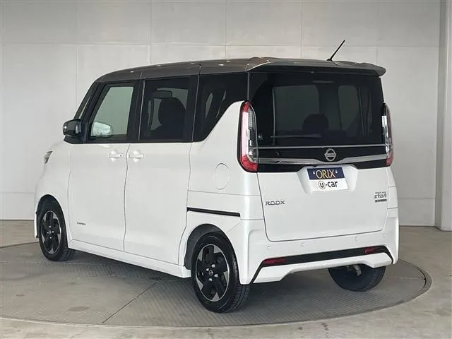 ニッサン　ルークス