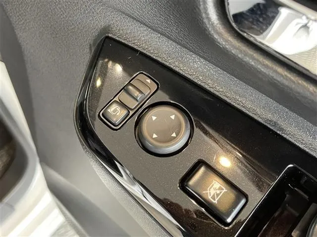 ニッサン　ルークス