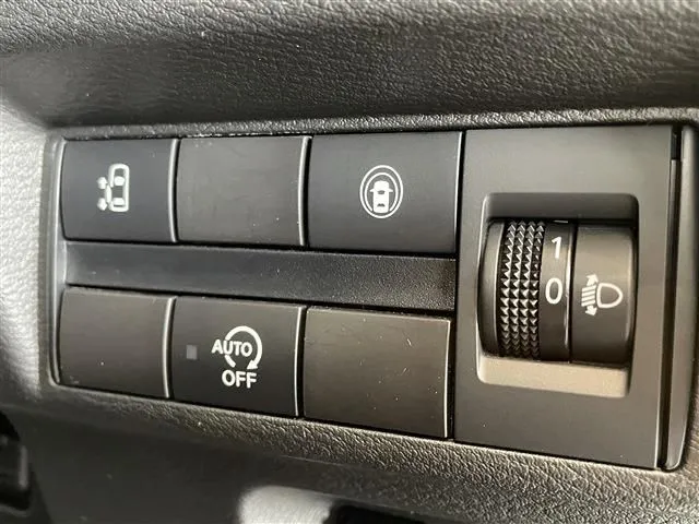 ニッサン　ルークス