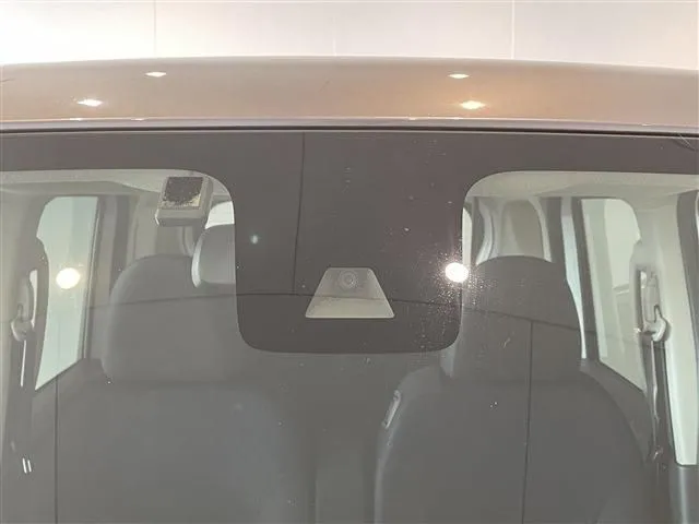 ニッサン　ルークス