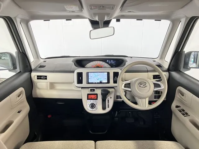 ムーヴ キャンバス(ダイハツ)の車両写真