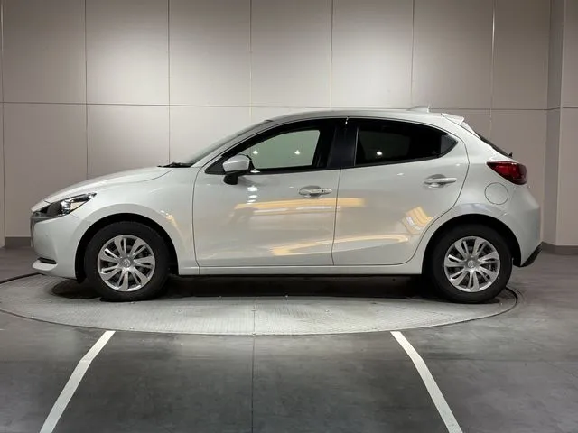 MAZDA2(マツダ)の車両写真